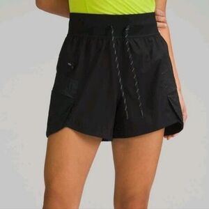 Lululemon WovenAir High-Rise Hiking Short 4” Size 6